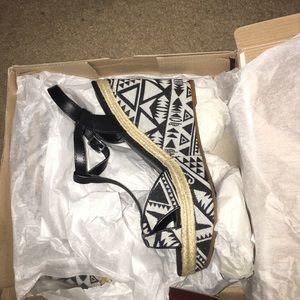 Tribal patterned wedges